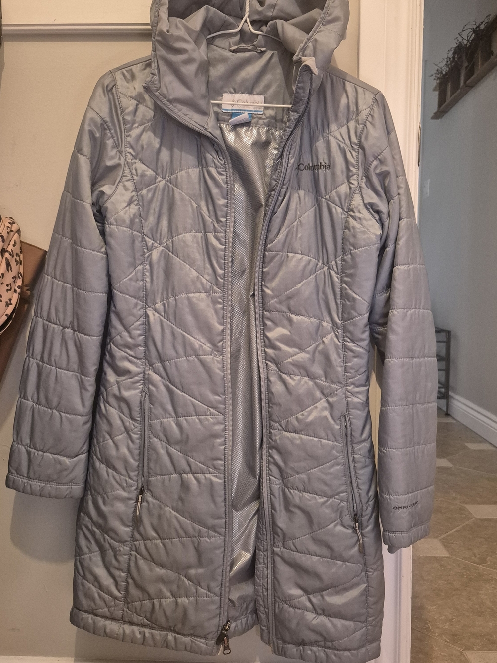 Columbia Women's Light Grey Hooded Puffer Coat WOMENS XS